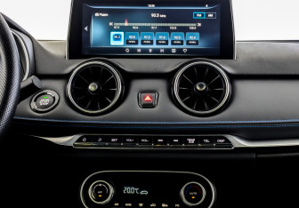 Подержанный автомобиль Evolute i-JOY 2023 года (15 фото)