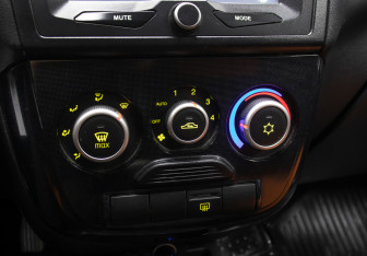 Подержанный автомобиль LADA (ВАЗ) Kalina Wagon 2015 года (20 фото)