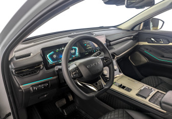 Подержанный автомобиль Exeed TXL 2023 года (16 фото)