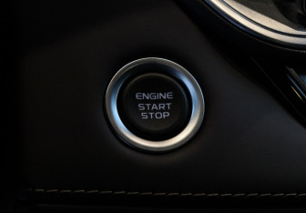 Подержанный автомобиль Geely Monjaro 2025 года (20 фото)