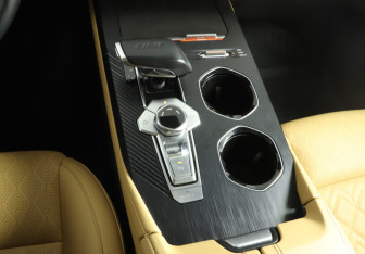 Подержанный автомобиль Changan UNI-K 2024 года (18 фото)