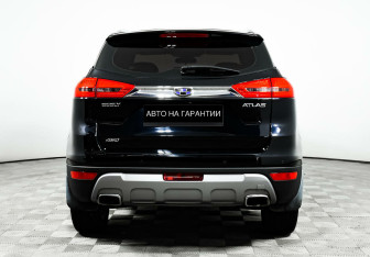 Подержанный автомобиль Geely Atlas 2019 года (6 фото)