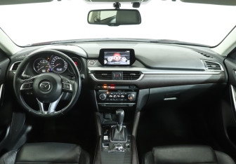 Подержанный автомобиль Mazda 6 Sedan 2016 года (12 фото)
