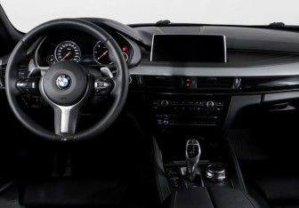 Подержанный автомобиль BMW X6 2019 года (12 фото)