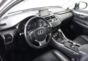 Подержанный автомобиль Lexus NX 2016 года (9 фото)
