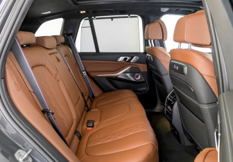 Новый BMW X5 2025 (12 фото)