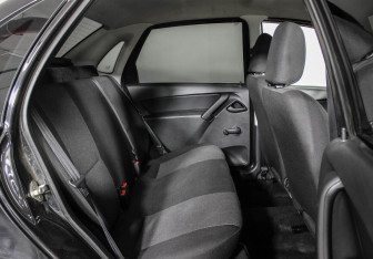 Подержанный автомобиль LADA (ВАЗ) Granta Sedan 2016 года (7 фото)