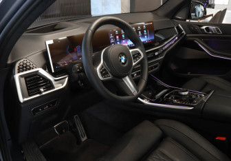 Новый BMW X7 2025 (11 фото)