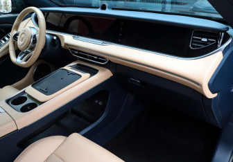 Подержанный автомобиль Voyah Free 2023 года (9 фото)