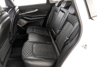 Подержанный автомобиль Exeed TXL 2022 года (18 фото)