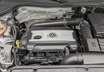 Подержанный автомобиль Volkswagen Tiguan 2016 года (9 фото)