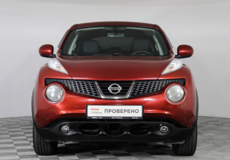 Подержанный автомобиль Nissan Juke 2014 года (2 фото)