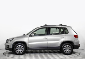 Подержанный автомобиль Volkswagen Tiguan 2014 года (8 фото)