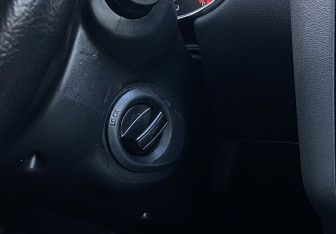 Подержанный автомобиль Nissan Qashqai 2012 года (17 фото)