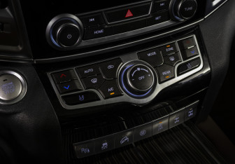 Подержанный автомобиль Haval H9 2023 года (17 фото)