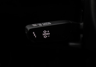 Подержанный автомобиль Audi e-tron Sportback 2021 года (24 фото)