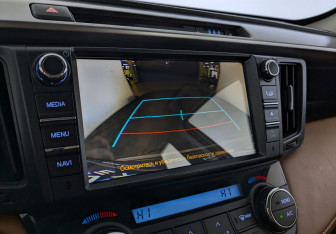 Подержанный автомобиль Toyota RAV4 2018 года (27 фото)