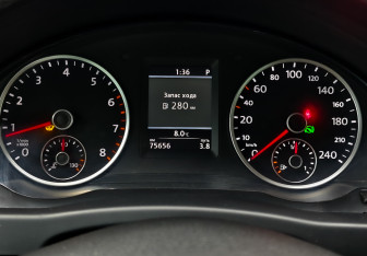 Подержанный автомобиль Volkswagen Tiguan 2013 года (13 фото)