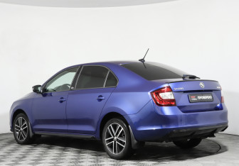 Подержанный автомобиль Skoda Rapid Liftback 2019 года (7 фото)