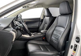 Подержанный автомобиль Lexus NX 2015 года (20 фото)