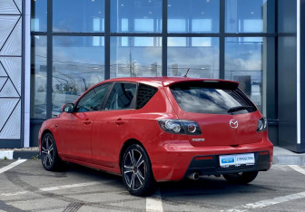 Подержанный автомобиль Mazda 3 Hatchback 2005 года (7 фото)