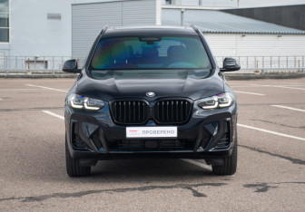 Подержанный автомобиль BMW X3 2022 года (3 фото)