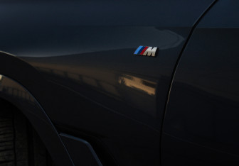 Подержанный автомобиль BMW X6 2021 года (39 фото)