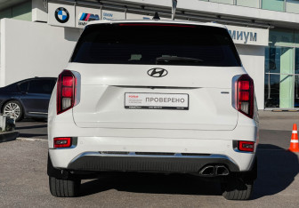 Подержанный автомобиль Hyundai Palisade 2021 года (6 фото)
