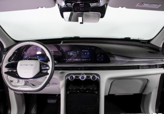 Подержанный автомобиль Exeed RX 2023 года (13 фото)