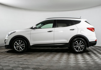 Подержанный автомобиль Hyundai Santa Fe 2013 года (8 фото)