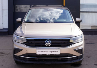 Подержанный автомобиль Volkswagen Tiguan 2020 года (2 фото)