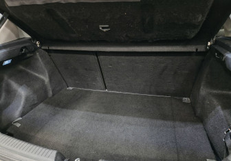 Подержанный автомобиль Kia Ceed Hatchback 2013 года (15 фото)