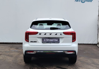 Подержанный автомобиль Haval Jolion 2023 года (7 фото)