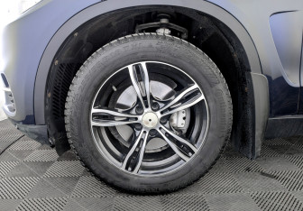 Подержанный автомобиль BMW X5 2018 года (18 фото)