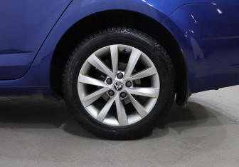 Подержанный автомобиль Skoda Octavia Liftback 2019 года (9 фото)