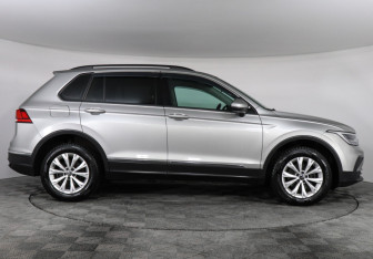 Подержанный автомобиль Volkswagen Tiguan 2021 года (4 фото)