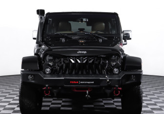 Подержанный автомобиль Jeep Wrangler 2016 года (2 фото)