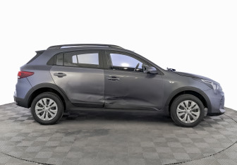 Подержанный автомобиль Kia Rio Hatchback 2021 года (4 фото)