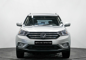 Подержанный автомобиль DongFeng AX7 2018 года (2 фото)