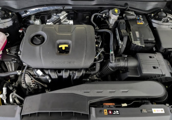 Подержанный автомобиль Hyundai Sonata 2023 года (9 фото)