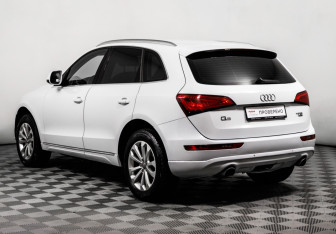 Подержанный автомобиль Audi Q5 2012 года (7 фото)