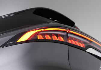 Подержанный автомобиль Jaecoo J8 2024 года (30 фото)