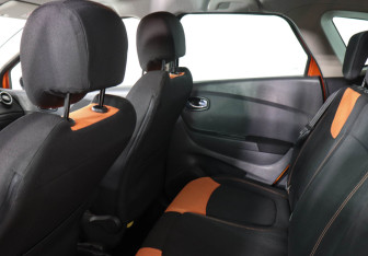 Подержанный автомобиль Renault Kaptur 2016 года (12 фото)