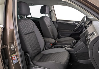 Подержанный автомобиль Volkswagen Tiguan 2018 года (23 фото)