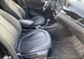 Подержанный автомобиль BMW X1 2016 года (9 фото)