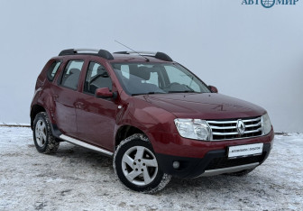 Подержанный автомобиль Renault Duster 2013 года (3 фото)