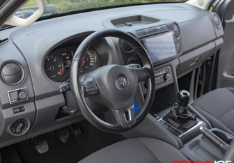 Подержанный автомобиль Volkswagen Amarok 2012 года (12 фото)