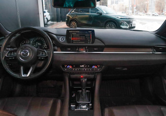 Подержанный автомобиль Mazda 6 Sedan 2023 года (11 фото)