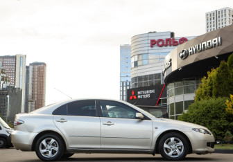 Подержанный автомобиль Mazda 6 Liftback 2007 года (3 фото)