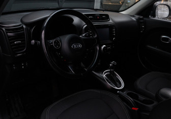 Подержанный автомобиль Kia Soul 2017 года (11 фото)